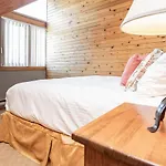 Fitzsimmons B - Private Sauna, Located In The Heart Of Whistler Village